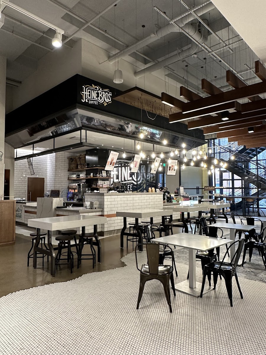 Heine Brothers' Coffee - Omni Louisville